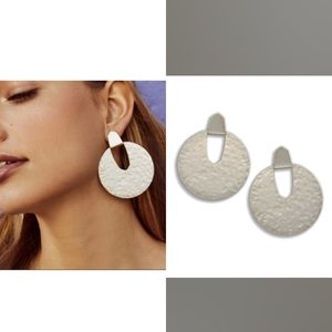 Kendra Scott Diane Earrings